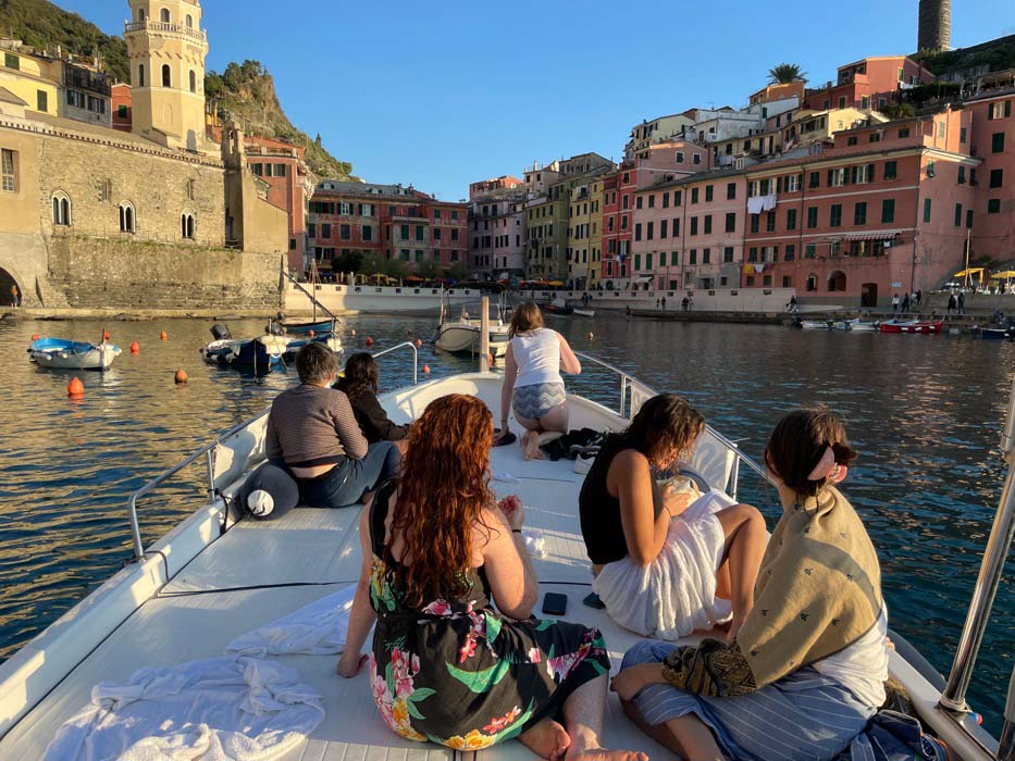 Shared Boat Tour among the Cinque Terre – Early Afternoon Tour